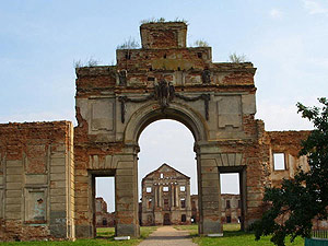 Западный флигель Ружанского замка планируется отреставрировать в 2011 году