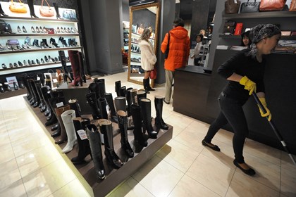 Минторг Беларуси закрыл 21 магазин из-за отсутствия отечественной обуви