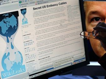 Убитый сайт WikiLeaks снова заработал- теперь он разоблачает из Швейцарии
