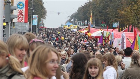 За полгода белорусов стало меньше на 4 тыс. человек