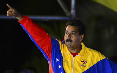 Президент Венесуэлы усиливает свою охрану, опасаясь покушения правых