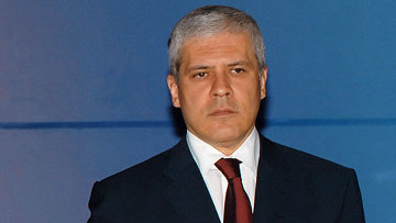 Сербские радикалы будут добиваться отставки президента Тадича