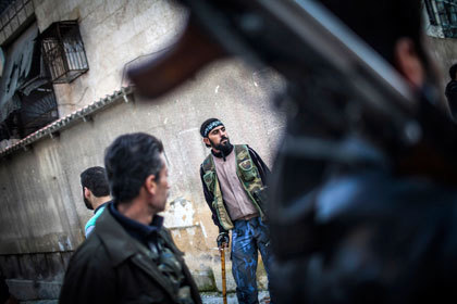 Франция пообещала вооружить сирийских повстанцев