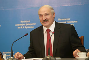 Лукашенко: В строительство Дворца Независимости не вложено ни одного бюджетного рубля (Видео)