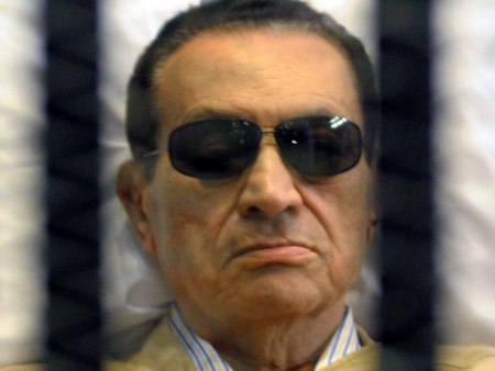 Осужденный экс-президент Египта Мубарак - в критическом состоянии