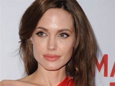 Анджелину Джоли обвиняют в сделке с преступником