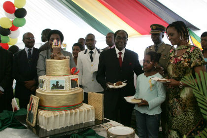 Президент Зимбабве потратил 600 тысяч долларов на 89-летие
