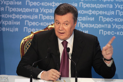 Янукович помиловал двоих министров из правительства Тимошенко