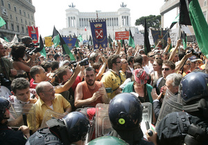 Акция протеста парализовала центр Рима