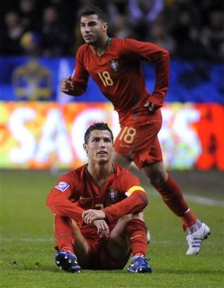 Центральный матч субботы – Португалия против Швеции