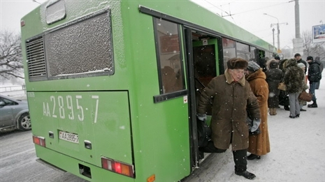 На Новый год автобусы будут развозить минчан до 05:30