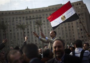 В центре Каира собрались около 100 тысяч демонстрантов
