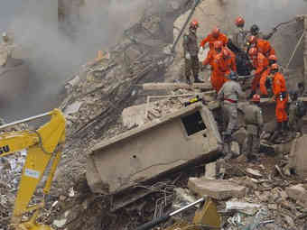 При обрушении зданий в Рио-де-Жанейро погибли шесть человек