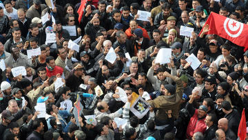 Беспорядки в Тунисе унесли жизни 219 человек
