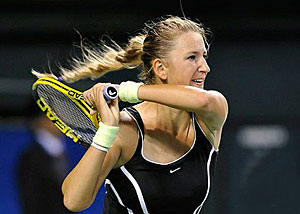 Азаренко вышла в финал теннисного турнира в испанской Марбелье