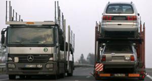 Беларусь согласилась повысить пошлины на легковые автомобили