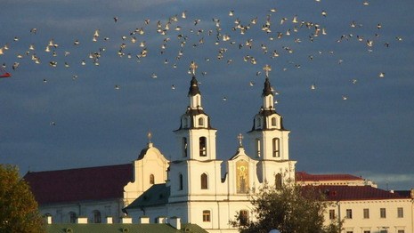 Православная церковь отмечает День Святого Духа