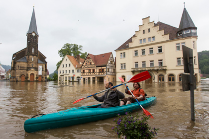 В результате наводнений в Европе погибли 12 человек