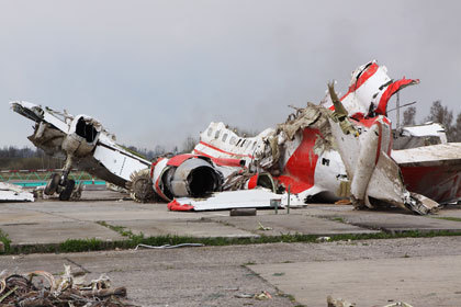 Россия отказалась передать Польше обломки самолета Качиньского