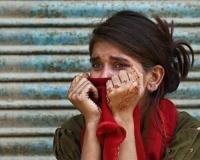Очередное изнасилование в Индии: над женщиной издевались на глазах мужа