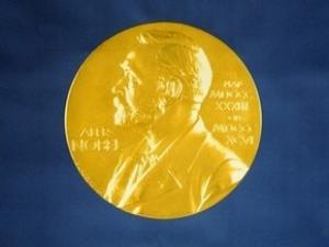 Нобелевскую премию по экономике впервые получила женщина