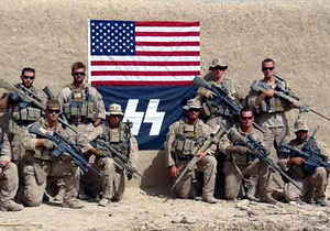 Морпехи США в Афганистане вновь оскандалились: позировали на фоне флага с символикой СС