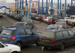 ГТК: в Беларусь незаконно ввозят больше автотранспорта