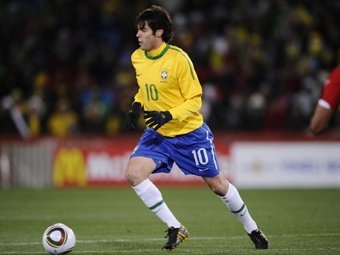 Бразилия обыграла КНДР в матче ЧМ-2010
