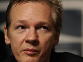 Интерпол объявил основателя WikiLeaks в международный розыск
