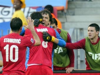 Сербия обыграла Германию на ЧМ-2010