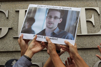 Восемь европейских стран отказали Сноудену в убежище