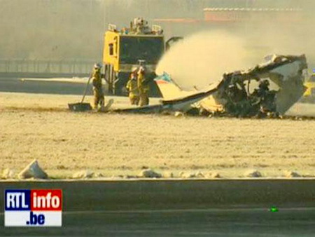 Пассажирский самолет разбился в бельгийском аэропорту