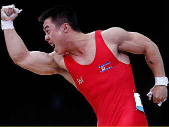 Штангист из КНДР установил мировой рекорд