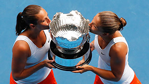 Итальянки Роберта Винчи и Сара Эррани выиграли женский парный турнир Australian Open