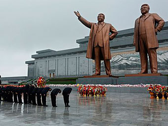 Культ личности Ким Чен Ира обошелся КНДР в 120 миллионов долларов