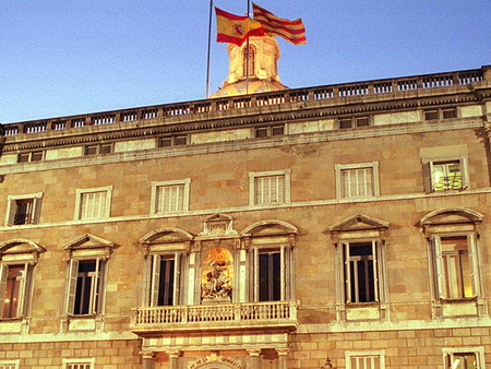 Правительство Каталонии признало невозможным  проведение референдума о суверенитете