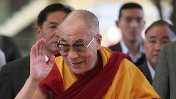 Далай-лама официально объявил об уходе из политики