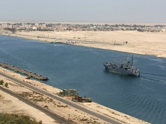Иранские корабли вошли в Суэцкий канал