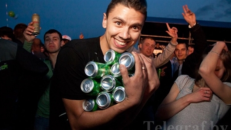 Беларусь требует от России признать пиво неалкогольным напитком