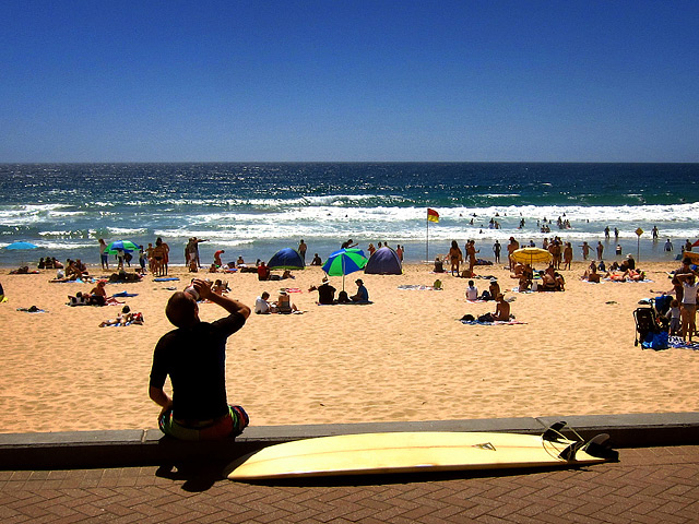 Австралия вновь задыхается от жары: в Сиднее побит абсолютный температурный рекорд