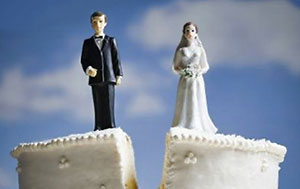 Число браков в Беларуси снижается, а число разводов растет