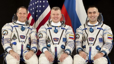 Белорус Новицкий с экипажем долетел до МКС