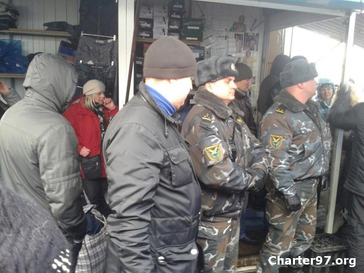 Проверки на «Ждановичах» закончились столкновениями