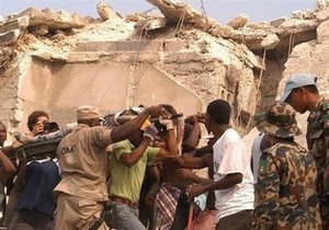 Жертвами землетрясений у берегов Гаити стали сотни людей - СМИ