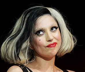 Леди Гага задолжала два миллиона