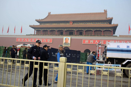 Инцидент на площади Тяньаньмэнь сочли терактом