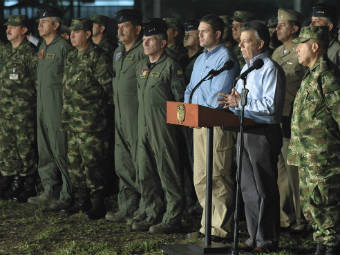 Президент Колумбии отверг предложение повстанцев о перемирии