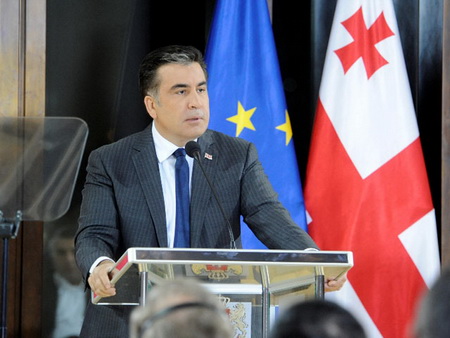 Саакашвили все-таки выступил перед народом: он готов к урезанию полномочий президента