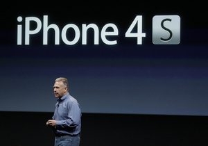 Apple представила новый смартфон iPhone 4S