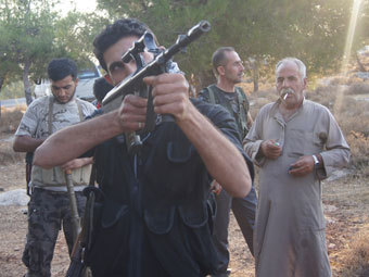 Ливия отправила сирийским повстанцам крупнейшую партию оружия